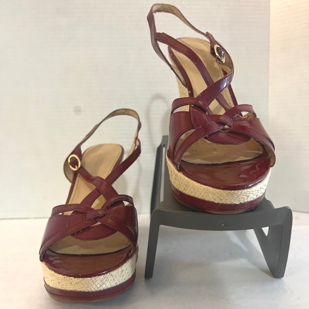 Circa Joan & David Wedges Burgundy size 10 M
